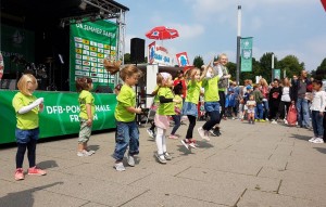 Fanfest-Kindertanzgruppe